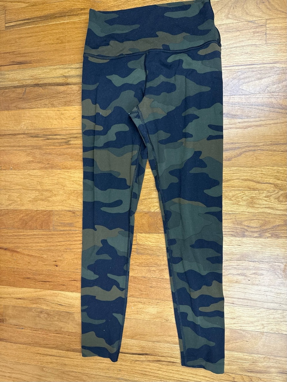 Victoria’s Secret PINK Ultimate Camo Leggings Women’s Medium High Rise